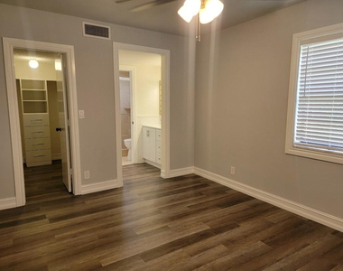 1001 Se 6th Avenue - Photo Thumbnail 29