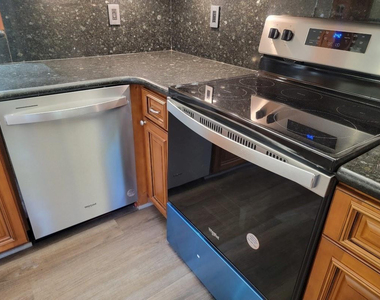 1001 Se 6th Avenue - Photo Thumbnail 9