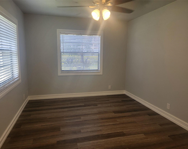 1001 Se 6th Avenue - Photo Thumbnail 28