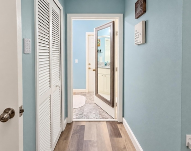 11363 Fairfield Court - Photo Thumbnail 14