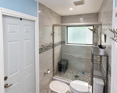 11363 Fairfield Court - Photo Thumbnail 13