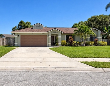 11363 Fairfield Court - Photo Thumbnail 18