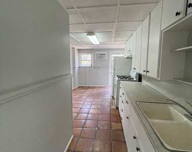 736 Omar Road - Photo Thumbnail 9
