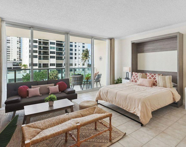2501 S Ocean Drive - Photo Thumbnail 11