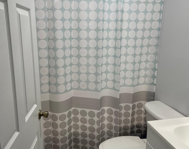 854 Sw Paar Drive - Photo Thumbnail 11