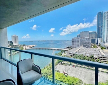 495 Brickell Avenue - Photo Thumbnail 3