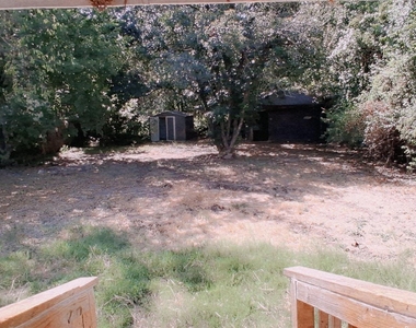1224 Frost Avenue - Photo Thumbnail 14