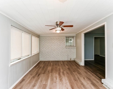 5505 Wonder Drive - Photo Thumbnail 6