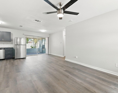2420 Bamboo Street - Photo Thumbnail 4