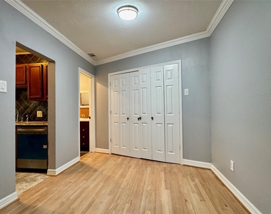 6006 Worth Street - Photo Thumbnail 5