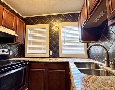 6006 Worth Street - Photo Thumbnail 7