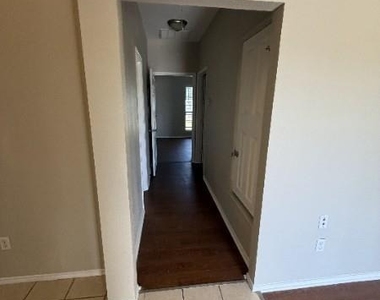 120 Lindas Creek Lane - Photo Thumbnail 7
