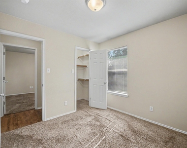 8028 Tanner Avenue - Photo Thumbnail 11