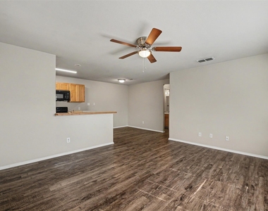 8028 Tanner Avenue - Photo Thumbnail 3
