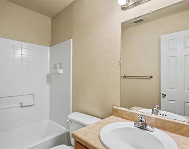 8028 Tanner Avenue - Photo Thumbnail 9
