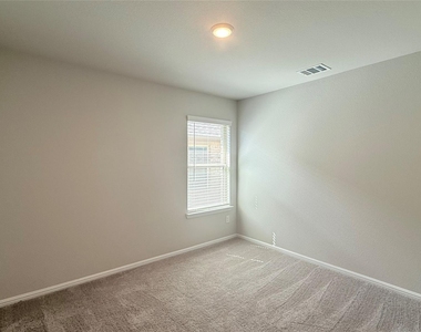 704 Big Bend Parkway - Photo Thumbnail 14