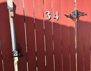 7145 Fair Oaks Avenue - Photo Thumbnail 15