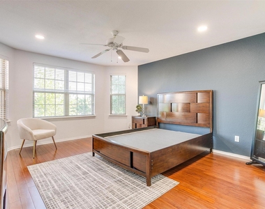 7056 Welshman Drive - Photo Thumbnail 25
