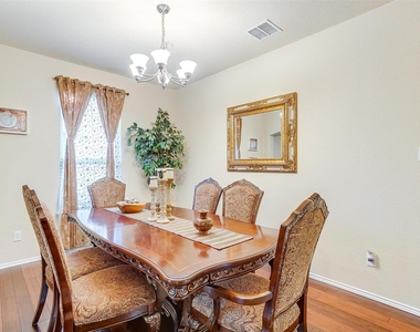 7056 Welshman Drive - Photo Thumbnail 6