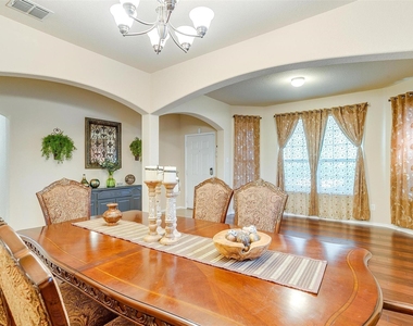 7056 Welshman Drive - Photo Thumbnail 7