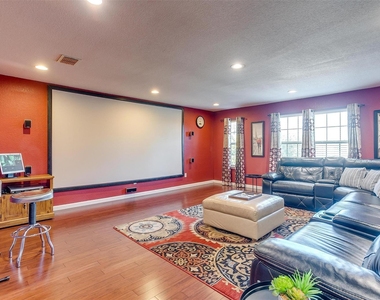 7056 Welshman Drive - Photo Thumbnail 21
