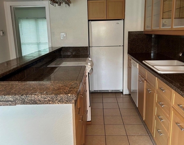 4112 Bowser Avenue - Photo Thumbnail 5