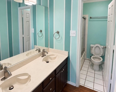 4916 Canberra Lane - Photo Thumbnail 16