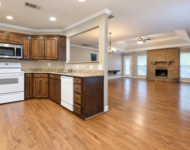 4916 Canberra Lane - Photo Thumbnail 3