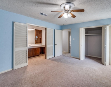3406 Halifax Drive - Photo Thumbnail 15