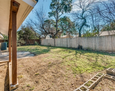 3406 Halifax Drive - Photo Thumbnail 24