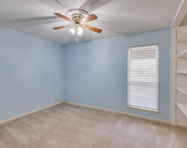 3406 Halifax Drive - Photo Thumbnail 19