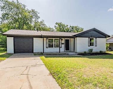 4920 Colorado Boulevard - Photo Thumbnail 1