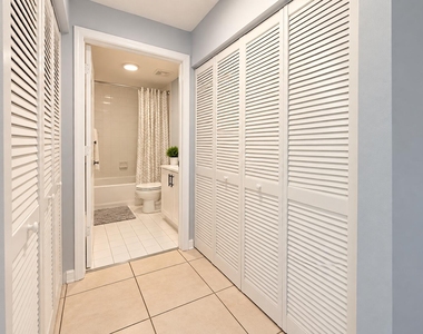 4828 N State Road 7 - Photo Thumbnail 8