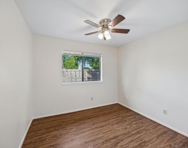 1613 19th Street - Photo Thumbnail 18
