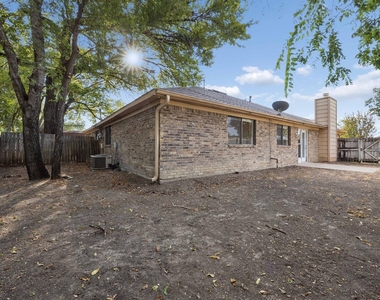 1613 19th Street - Photo Thumbnail 23