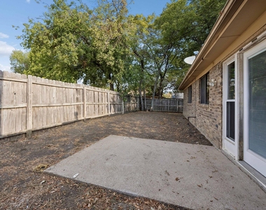 1613 19th Street - Photo Thumbnail 22