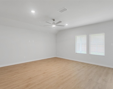 2300 Wind River Drive - Photo Thumbnail 17