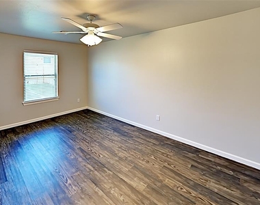 427 Summit Ridge Drive - Photo Thumbnail 13