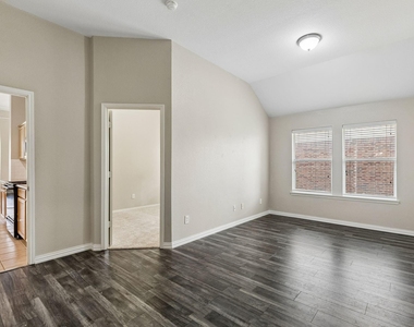 1209 Stone Lane - Photo Thumbnail 36