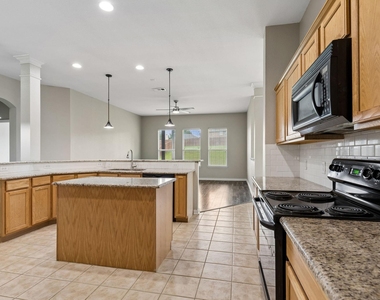 1209 Stone Lane - Photo Thumbnail 1