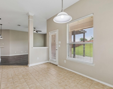 1209 Stone Lane - Photo Thumbnail 24