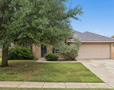 1209 Stone Lane - Photo Thumbnail 5