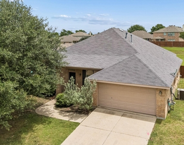 1209 Stone Lane - Photo Thumbnail 4