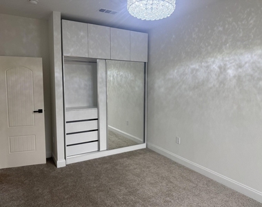6218 Dewitt Street - Photo Thumbnail 20