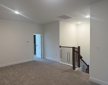 6218 Dewitt Street - Photo Thumbnail 8