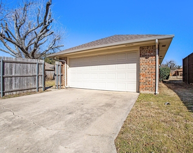 3204 Anchor Drive - Photo Thumbnail 25