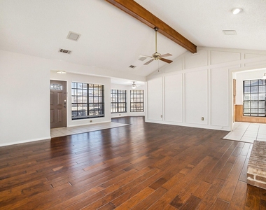 3204 Anchor Drive - Photo Thumbnail 6