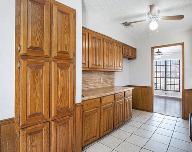 3204 Anchor Drive - Photo Thumbnail 13