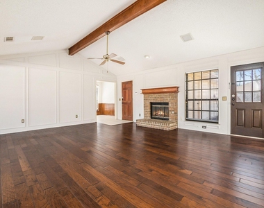 3204 Anchor Drive - Photo Thumbnail 3