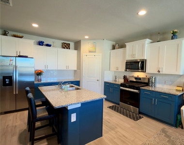 4809 Harmony Street - Photo Thumbnail 5
